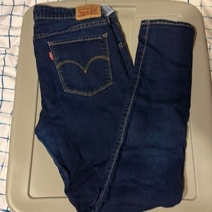Levi’s Dark Wash Jeans